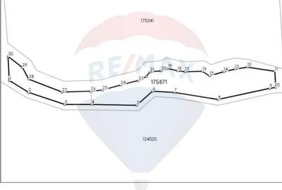 Teren de 56000 mp, în Central - 4