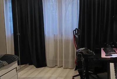 Apartament cu 3 camere decomandat în Central - 1