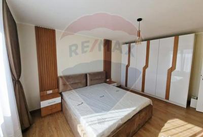 Apartament cu 2 camere decomandat, mobilat în Calea Romanului