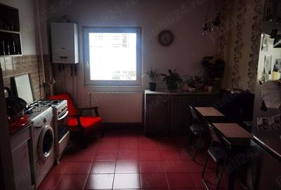 Camera de inchiriat marasti pentru o tanara fata. - 8