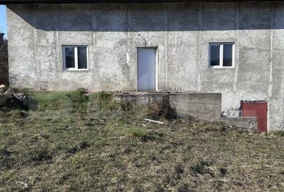 Casă cu 4 camere în Jichișu de Jos - 1