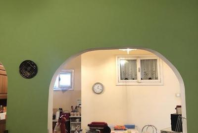 Casă individuală cu 8 camere cu Canalizare în Central - 21