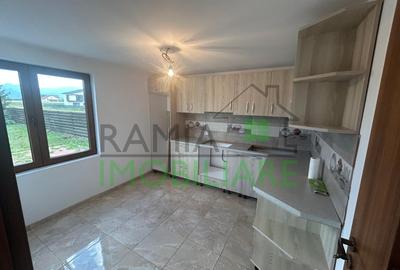 Casa spatioasa cu 2 apartamente distincte, teren 860 mp - intrare Sanpetru - 4