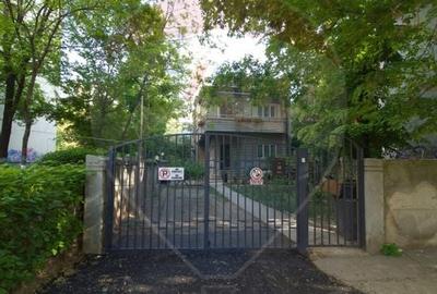 Casa / Vila cu 11 camere de vanzare in zona Iancului - 1