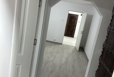 Apartament cu 2 camere decomandat în Aleșd - 1