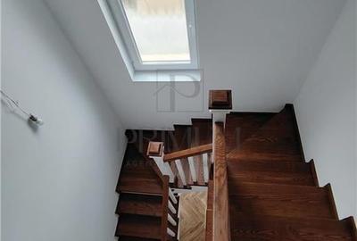 Duplex deosebit - asfalt - toate utilitatile. - 10