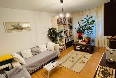 Apartament cu 3 camere decomandat în Central - 2