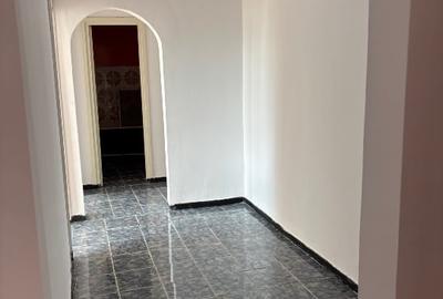 Apartament cu 3 camere decomandat în Alexandru cel Bun - 5