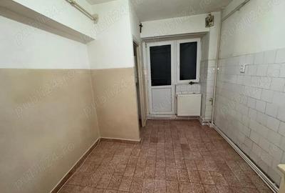 Apartament cu 3 camere decomandat în Micro 18 - 7