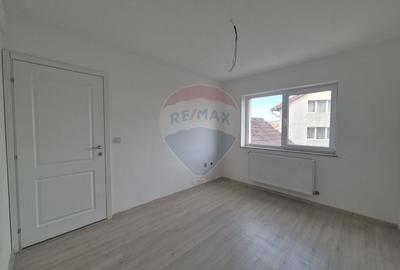 Apartament cu 3 camere decomandat în Kogălniceanu - 13