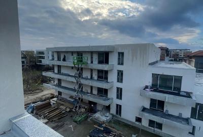 Apartament cu 4 camere decomandat în Central - 3