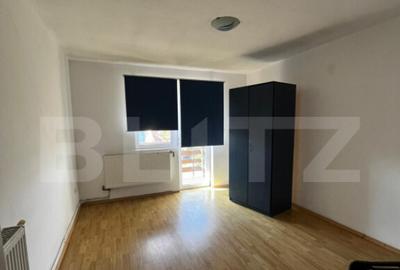 Apartament cu 3 camere, loc de parcare, zona Hotel Diana - 1