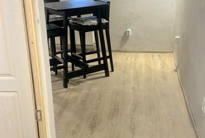 Casă cu 4 camere cu Canalizare în Centrul Civic - 11