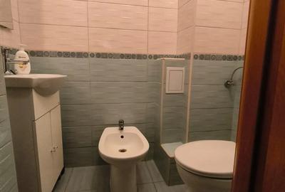 Vand apartament cu 3 camere Strada Privightorii - 3