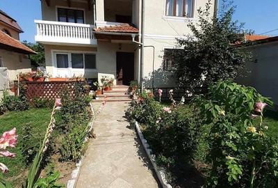 Casă cu 4 camere în Central - 8
