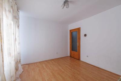 Apartament cu 3 camere decomandat în Central - 1