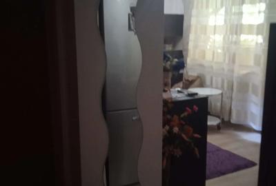 Apartament cu 2 camere decomandat în Berceni