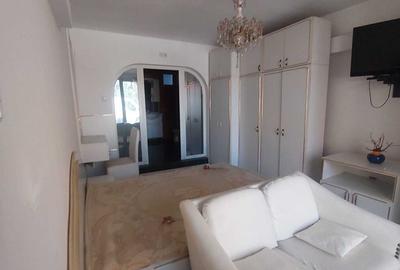 Casă cu 4 camere în Central - 2