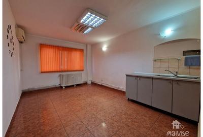 Apartament cu 2 camere decomandat în Bd. Independenței