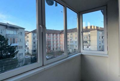 Apartament cu 3 camere decomandat în Central - 2