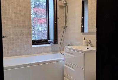 Apartament cu 3 camere semidecomandat în Central - 6