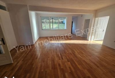 Casă cu 8 camere cu Teren 1500 Mp în Central - 6