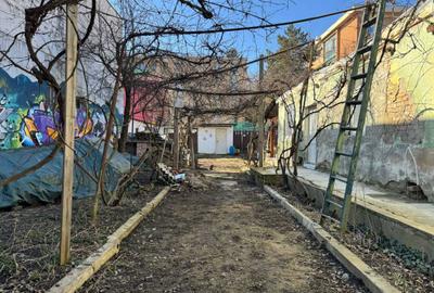 Casă cu 2 camere în Libertății