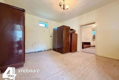 Casă cu 3 camere cu Teren 2114 Mp în Central - 16