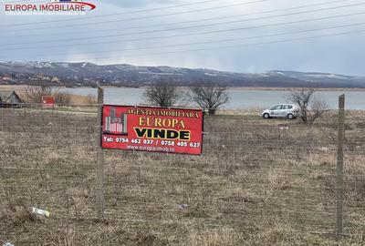 Teren de 2000 mp, în Central