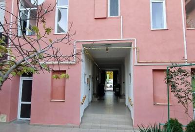 Apartament cu 3 camere decomandat în Spitalul Județean - 18