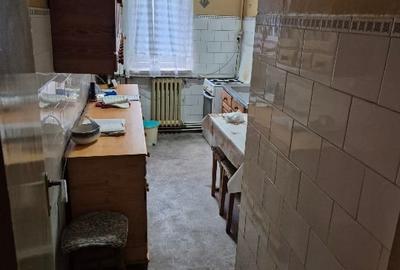 Apartament - 3 camere - 4