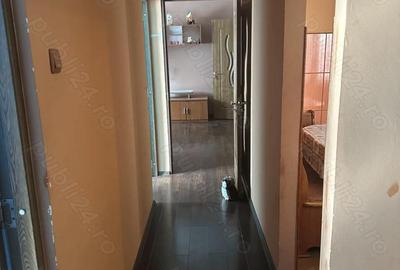 Apartament cu 3 camere decomandat în Central - 2