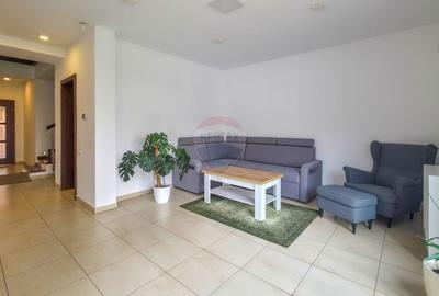 Casă cu 5 camere cu Teren 399 Mp în Gheorgheni - 2