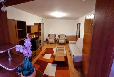 Apartament cu 2 camere decomandat în Cristian