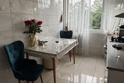 Apartament cu 3 camere semidecomandat în Satu Nou - 3