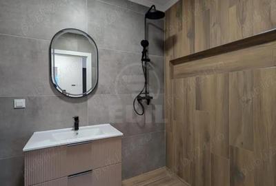 Apartament cu 3 camere semidecomandat în Central - 5