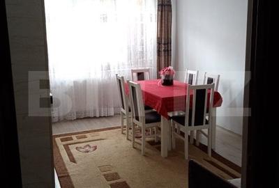 Apartament de vanzare, cu 3 camere, 64 mp, zona Decebal - 2