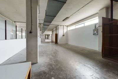 Hala de 2050 mp in Arad - 14