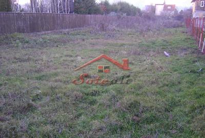 Teren de 1755 mp, în Cornu - 1