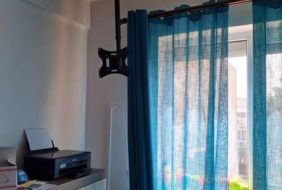 Apartament cu 4 camere în Central - 1
