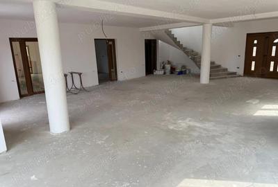 Casă cu 5 camere cu Teren 788 Mp în Parța - 7