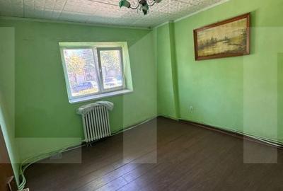 Spațiu comercial, de 46 mp, în Central - 3