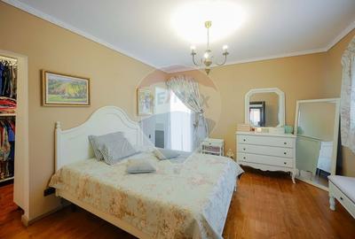 Casa / Vila cu 5 camere de vanzare in zona Dealuri Oradea - 57