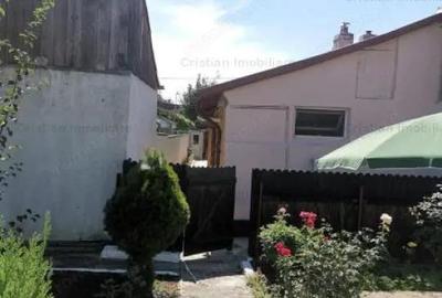 Casă cu 3 camere cu Teren 303 Mp în Central - 11