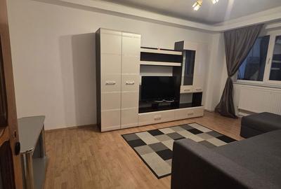 Apartament cu 3 camere decomandat în Viziru 3 - 9