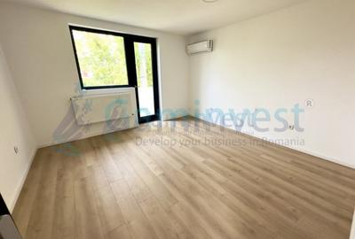 Birou, de 17 mp, în Decebal - 9