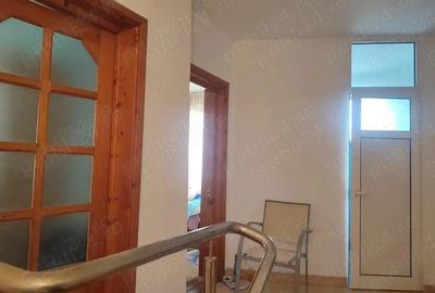 Casă cu 5 camere cu Teren 200 Mp în Hașdeu