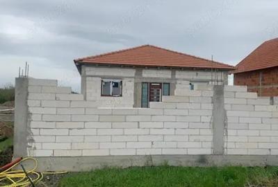 Vand casa si teren , cartier in plina dezvoltare , comuna Bethausen - 6