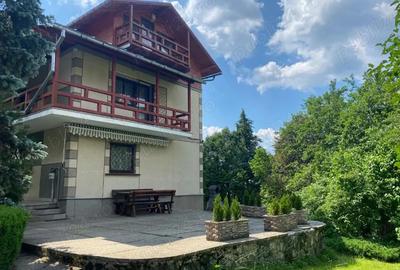Casa de vacan?a la munte 7 camere IDEALA PENTRU INVESTI?IE - 1
