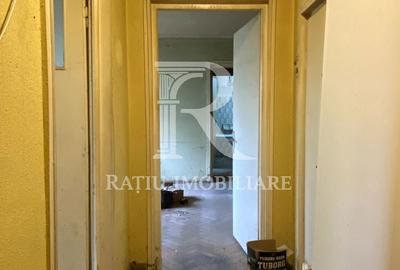 Apartament cu 3 camere în Orașul Nou